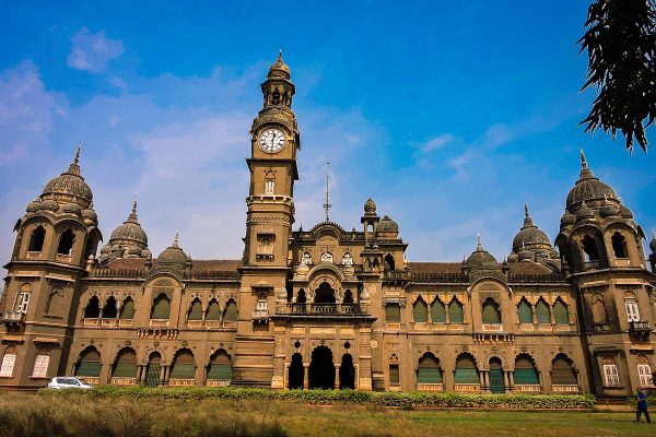 1200px-KolhapurPalace